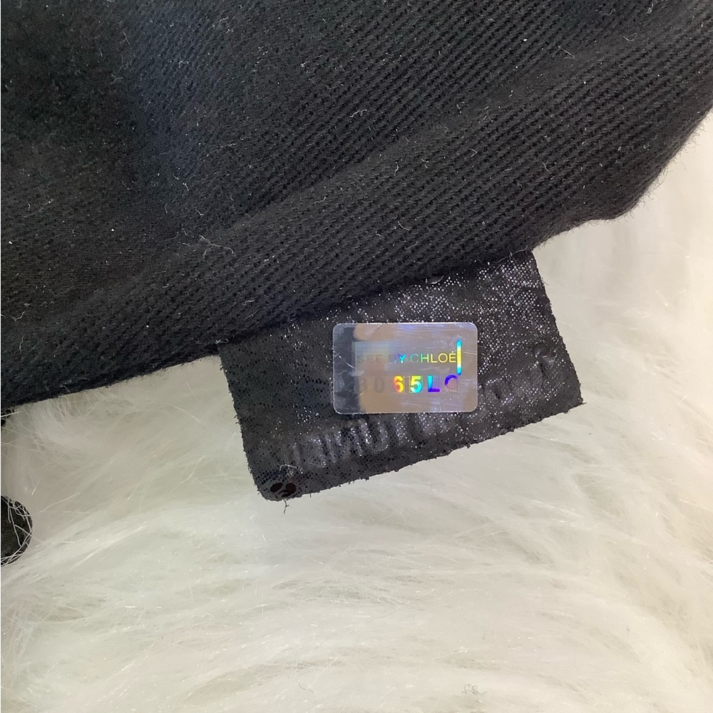 LIKE NEW🖤 Chloe Wristlet - Picture 16 of 17